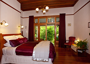 Redcliffe Homestead Bed And Breakfast Accommodation